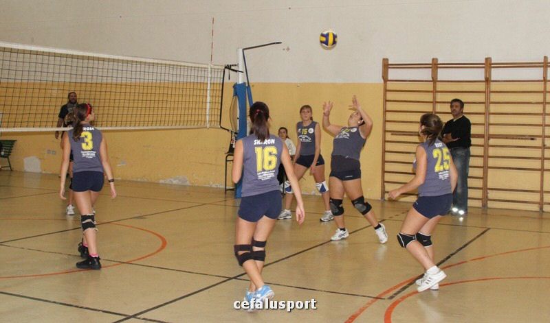 111116 volley 078y_tn.jpg